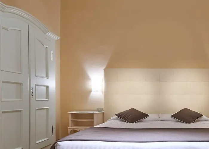 Cosimo De' Medici Отель 3*